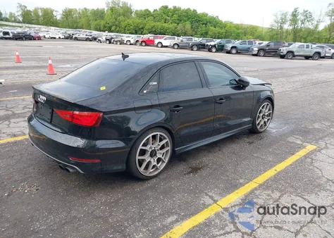 2016 Audi S3 2.0T Premium Plus z USA, uszkodzony, nr VIN WAUF1GFF2G1063565